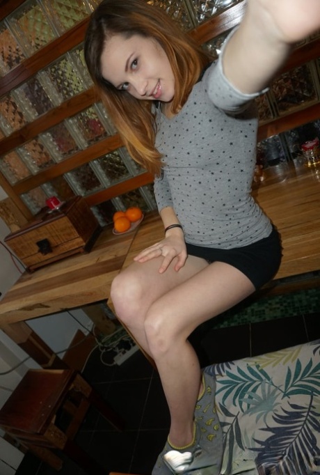 Akbaba Genç ve Dinamik Üniversiteli Escort Bayan Nil